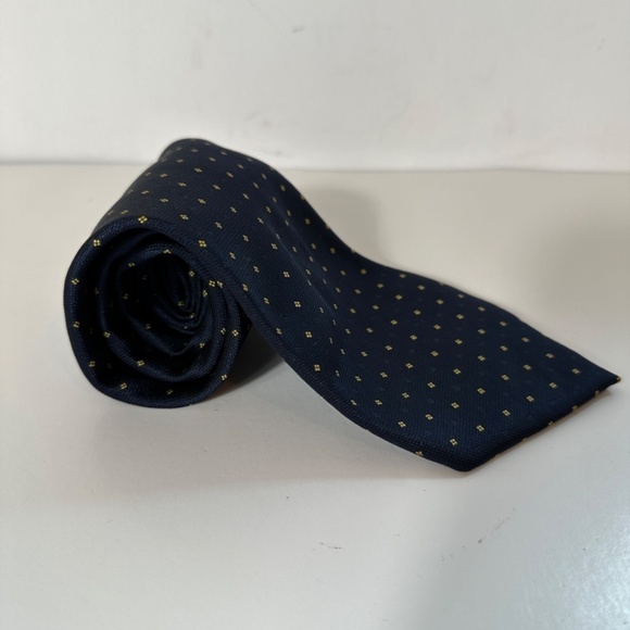 Vintage Hermes Paris Navy Yellow Mens Tie 100% Silk Hand Made - Picture 3 of 8